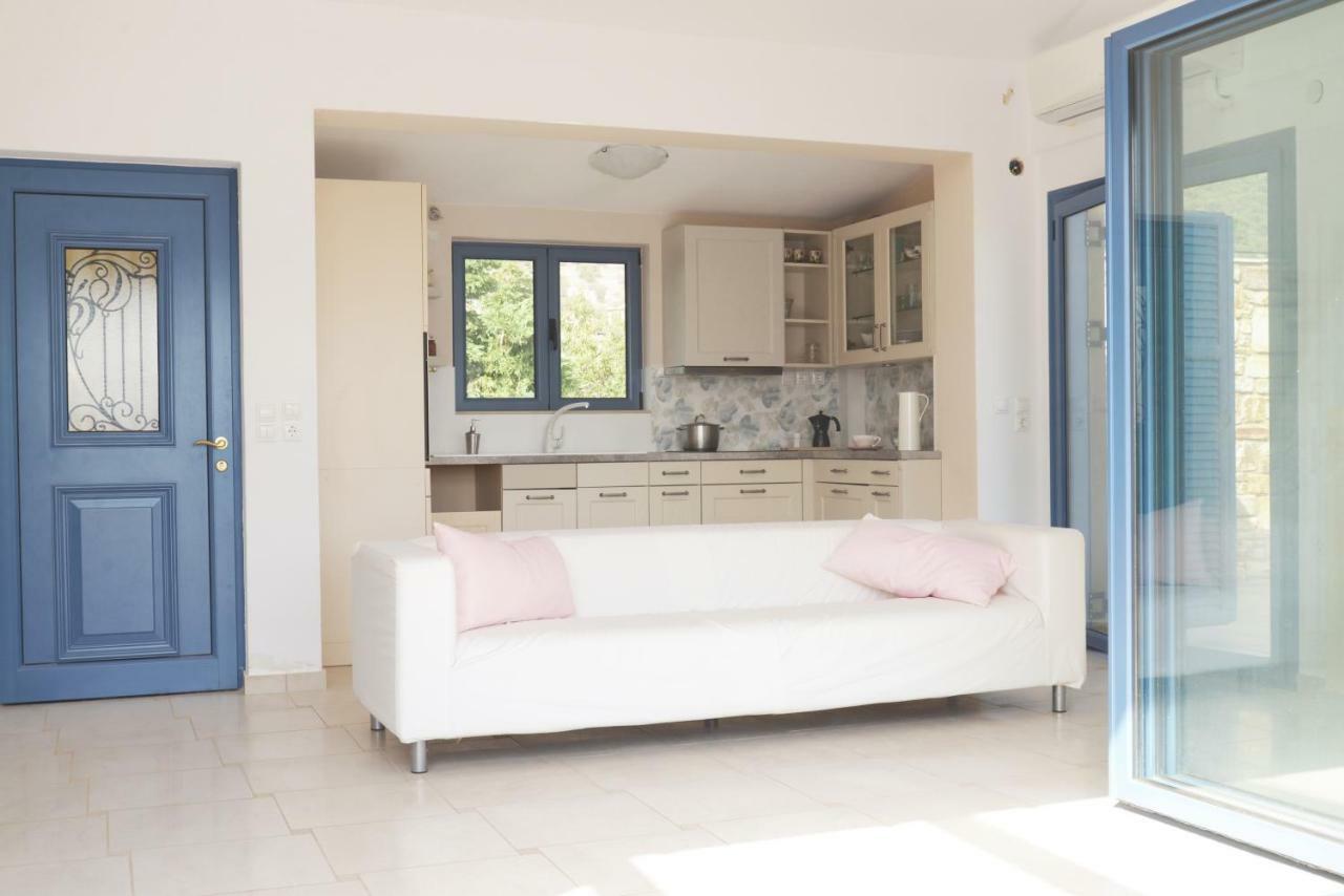 Blueline Guesthouse Agios Dimitrios  Dış mekan fotoğraf