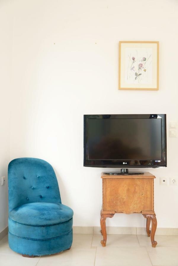 Blueline Guesthouse Agios Dimitrios  Dış mekan fotoğraf