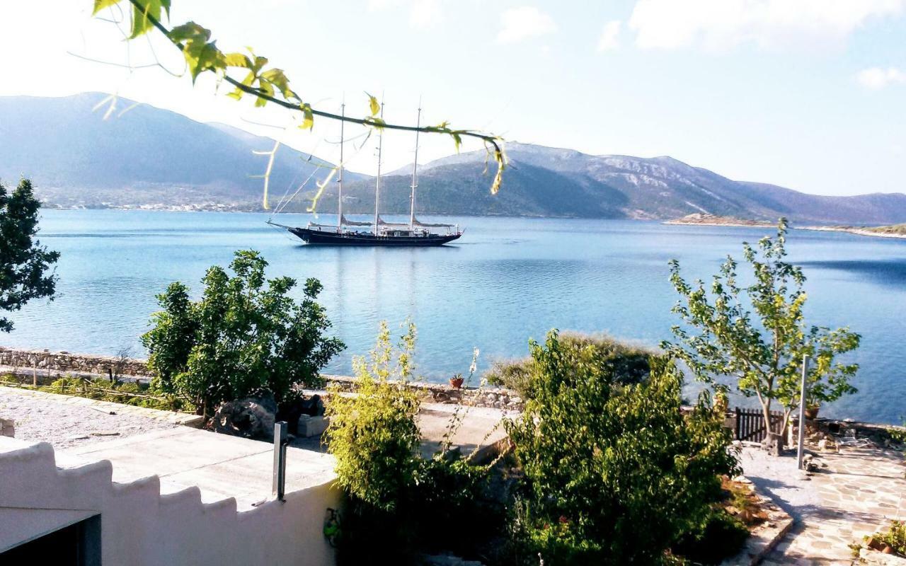 Blueline Guesthouse Agios Dimitrios  Dış mekan fotoğraf